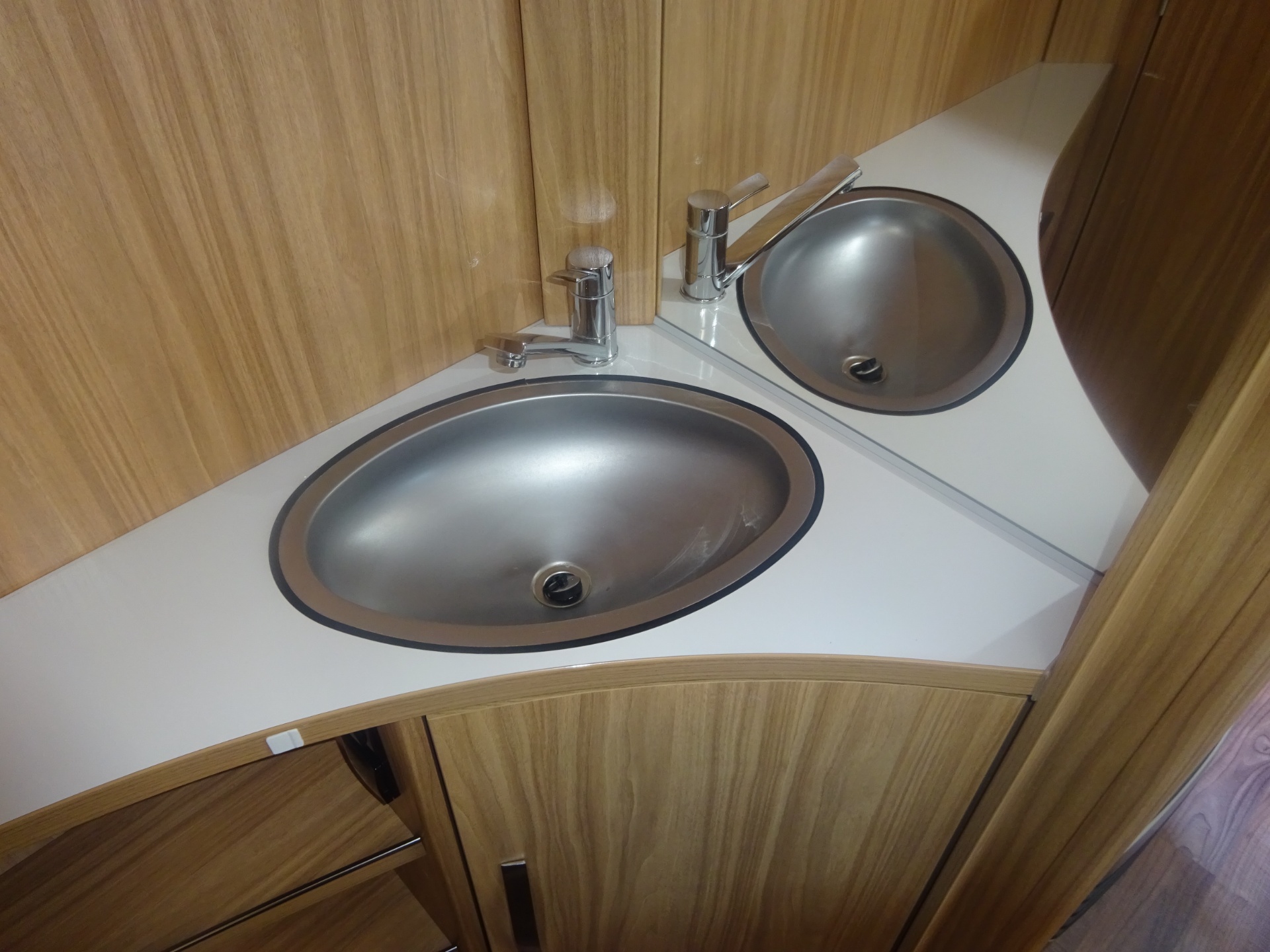 Eriba Exciting 445 UFE+Vaste Luifel+Mover foto: 18