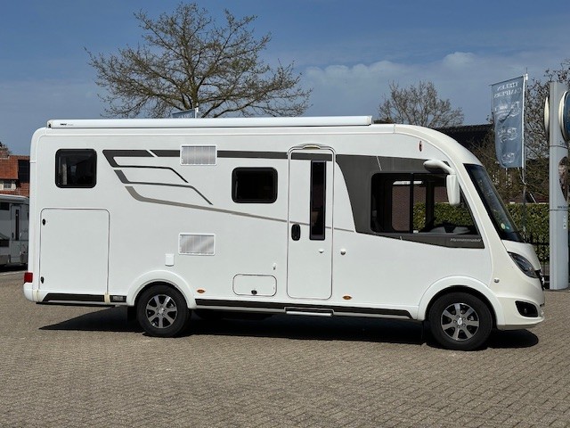 Hymer  B 588 DL, slechts 15249 km!