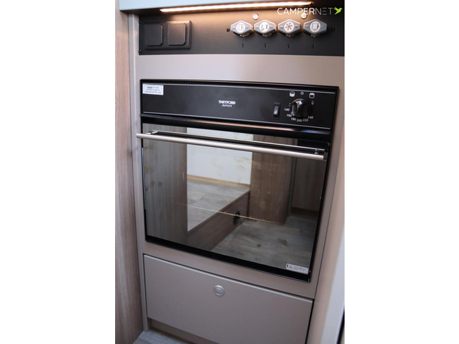 Carado I447 140hp Automatic | Single beds 215cm! | Drop-down bed | Pro + package | Fiat 10'' multimedia system | Oven | Reversing camera | N photo: 13