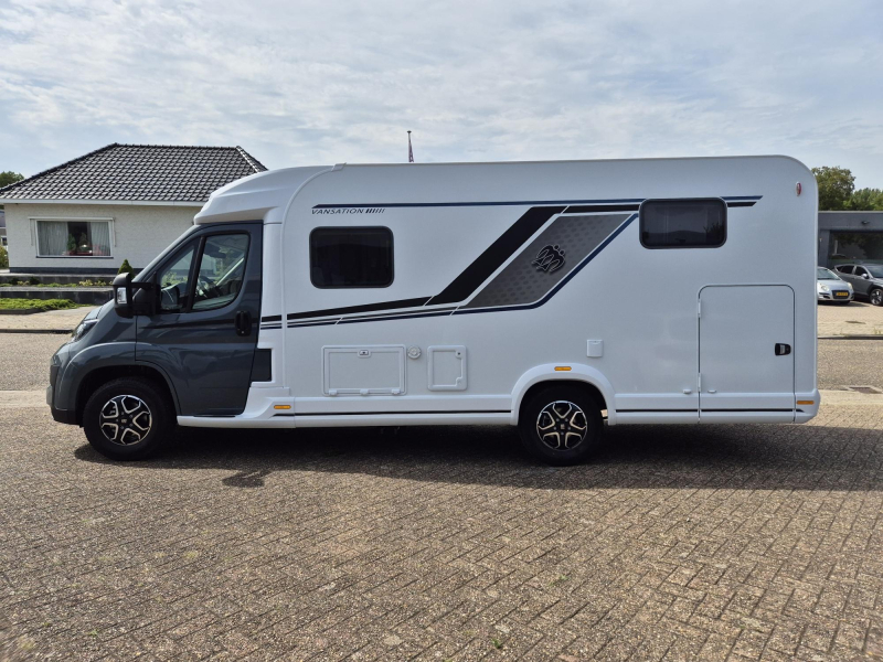 Knaus Vansation Van Ti 650 MEG 180pk automaat 2x airco  foto: 2