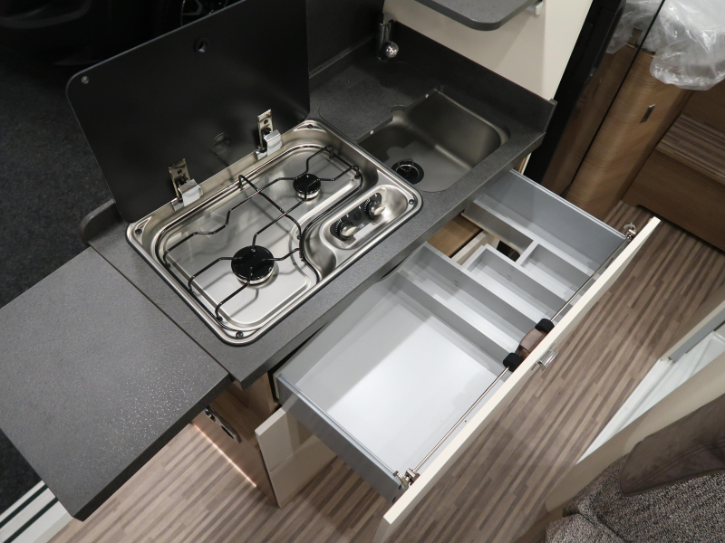 Malibu Van Comfort 640 LE AUTOMATIC AND TALL FRIDGE photo: 14