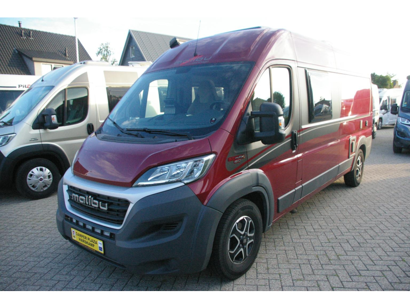Carthago Malibu 600 DB Automaat, Dwarsbed.  foto: 2