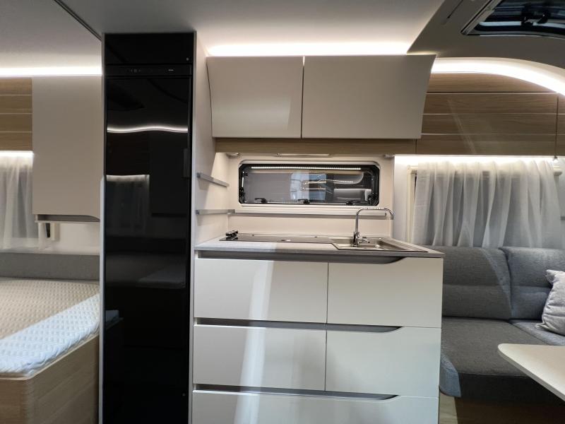 Adria Adora 572 UT Nieuw - Actie model  foto: 5