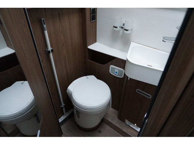 Hymer B ML I 780 Mercedes Foto: 17