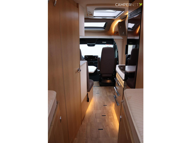 Hymer BMC-T 580 177 PS Automatik | 1. Besitzer | Wechselrichter | L&auml;ngsbetten | 2. Wohnraumbatterie | Solarpaneele | Hymer SLC Chassis | Foto: 20