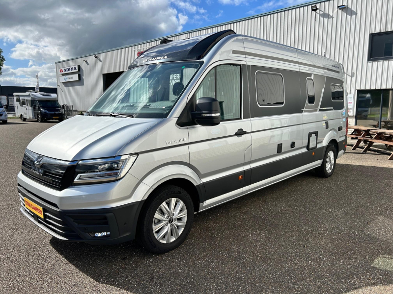 Adria Twin Max 680 SLB Stuurverwarming luifel  foto: 2