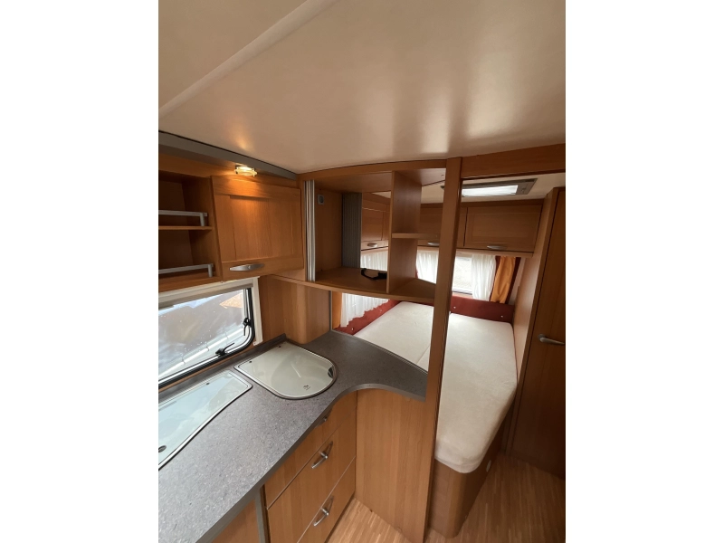 Knaus Azur NL Premiumline 450 FU VOORTENT-MOVER  foto: 8