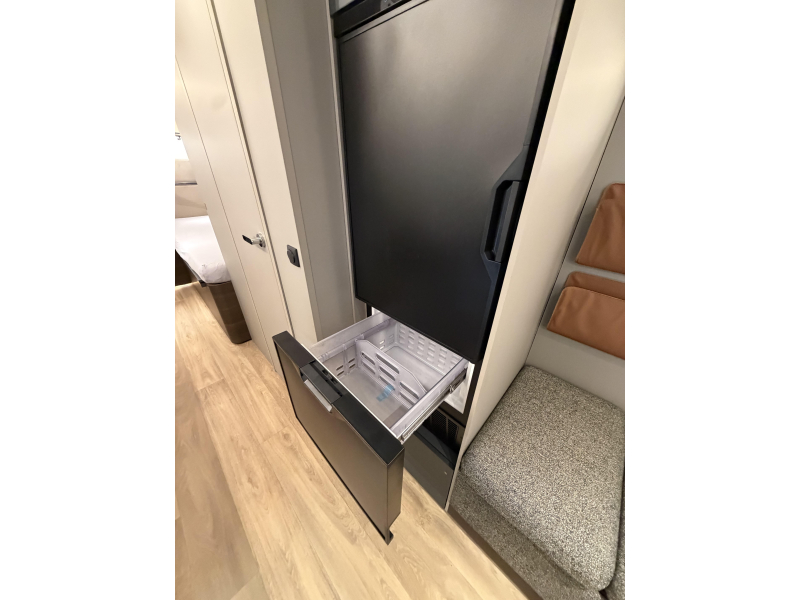Adria Alpina Modelo 2027 foto: 11