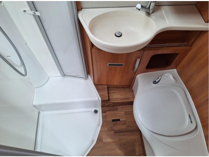 Hymer Exsis-I 524 COMPACT 650+HEFBED+AIRCO foto: 4