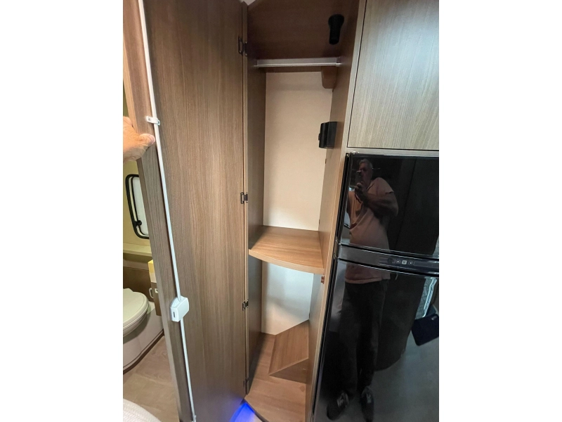 Chausson Flash 625 Cama abatible 52000 km 2015 foto: 17