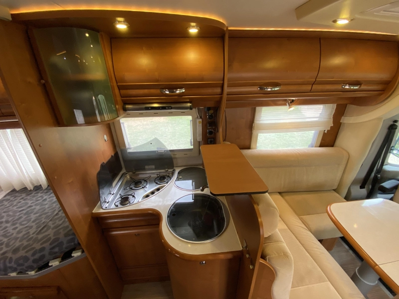 Rapido 7065+ F Dakairco | Luxe Compleet  foto: 10