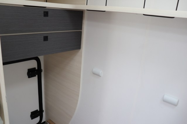 Nagenoeg nieuwe Exclusieve Line 660 Chausson AUTOMAAT dubbele toegangsdeur Artic pack (70  foto: 50