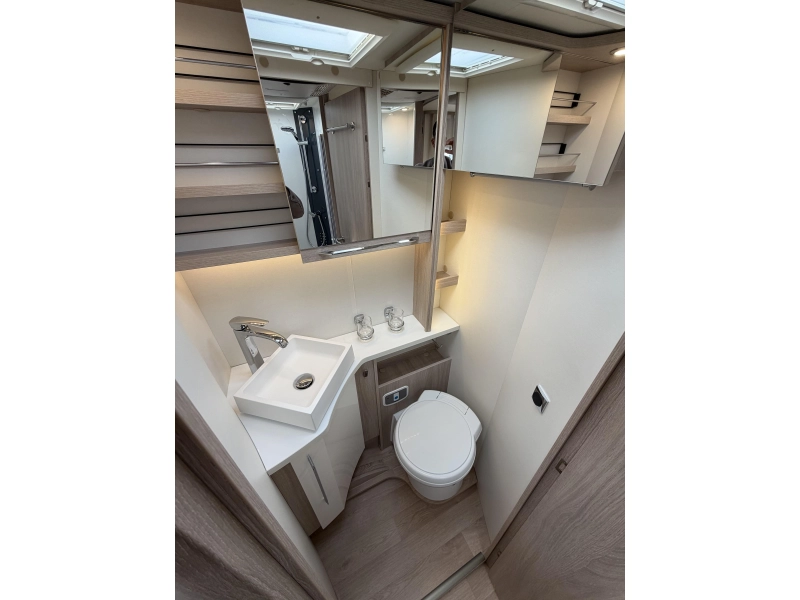 Rapido 696 F 2x Airco, BR Lift,  foto: 16