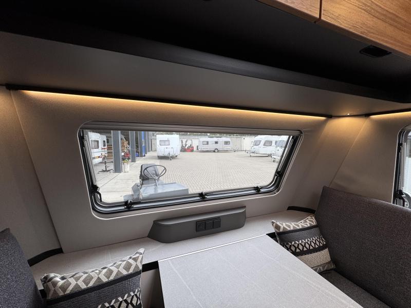 Eriba Novaline 442  foto: 17