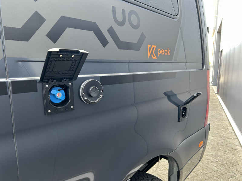 Frankia Yucon 6.0 GD 4x4 K-Peak Mercedes Benz  foto: 5