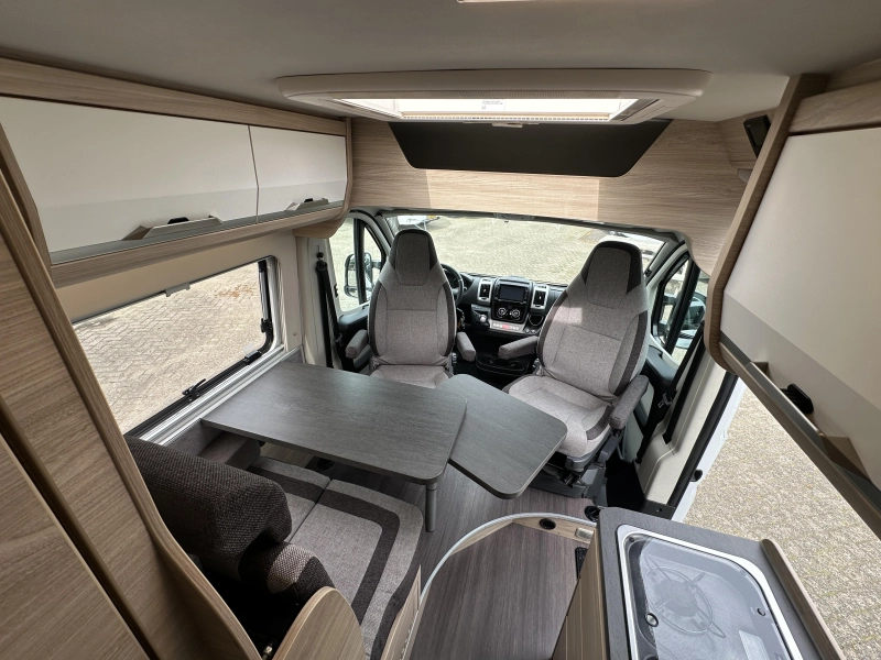 Knaus BoxStar Street 600 Automaat met Busbiker  foto: 7