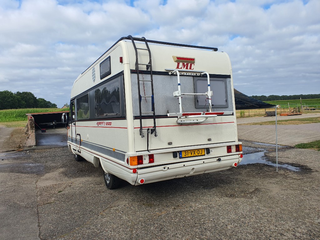 LMC Liberty 6500 Fiat 290 2.5 Turbo Diesel | Fixer-upper photo: 1