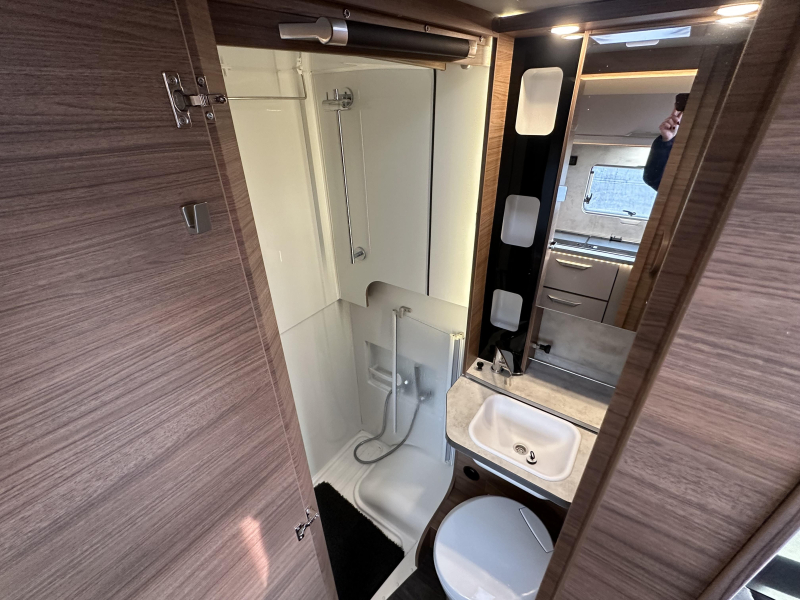 Knaus Tourer Van 500 MQ AUTOM 3 pers ACTIE!  foto: 17
