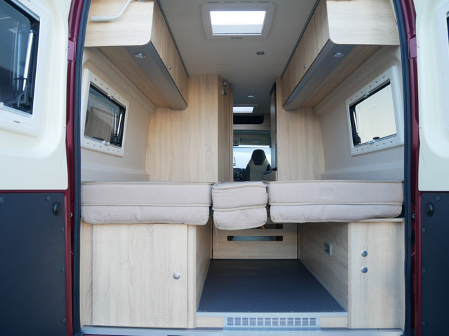 Clever 6.40 Mtr Buscamper, Chasis Maxi, &iexcl;&iexcl;Camas Bajas Longitudinales!! foto: 20