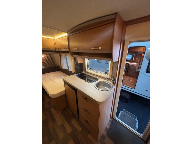Knaus Sport 460 UE mover, toldo, avance foto: 10