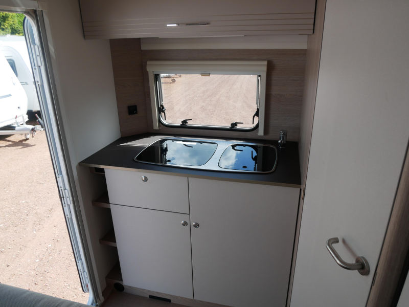 B&uuml;rstner Premio Life 425 TS Mover, Vorzelt Foto: 5