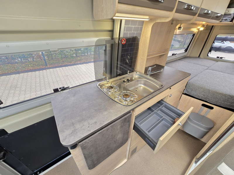 Pössl Summit Plus 600 9G Automaat 160pk Vastbed  foto: 15