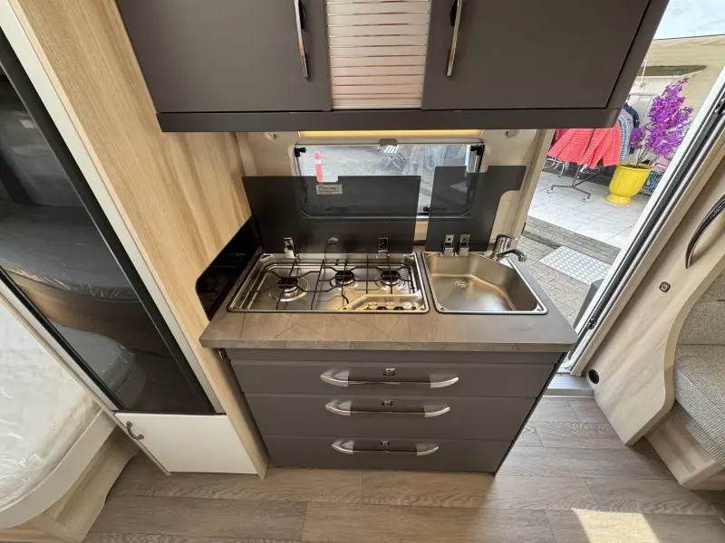 Hobby De Luxe 495 UL Actieprijs!  foto: 6