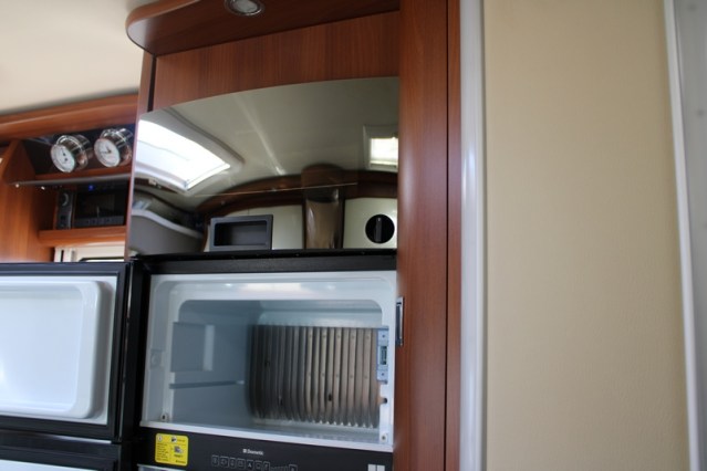 Carthago Chic E Line I 50 Yachting Fiat used 05-2017 automatic transmission Level system (120 photo: 47