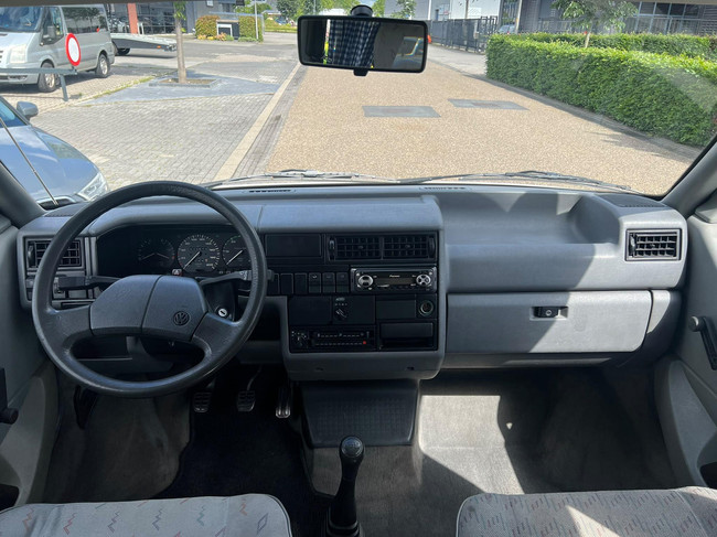 Volkswagen Transporter Camper | Techo elevable para dormir | Toldo de casete | Enganche de remolque foto: 11