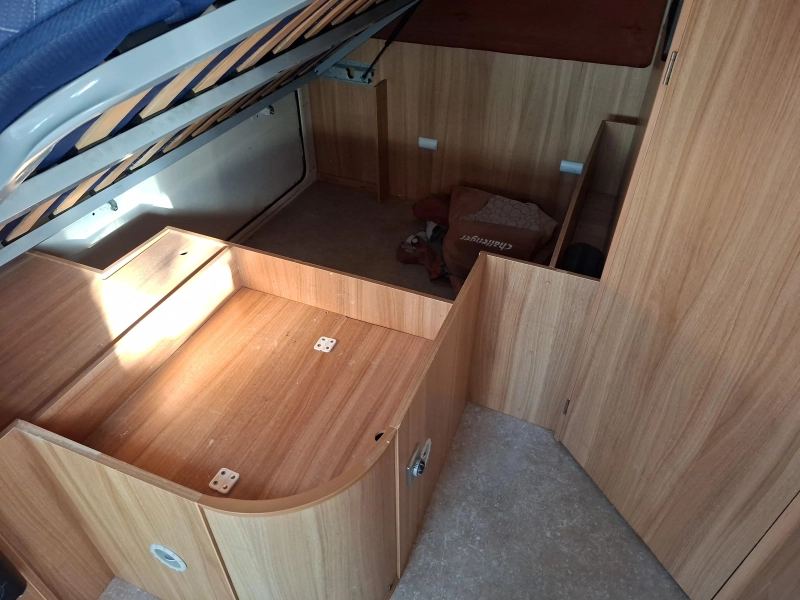 Challenger Genesis 38 autocaravana completa y espaciosa foto: 17