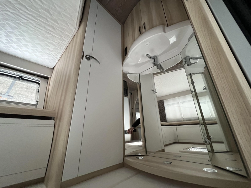 Hobby De Luxe 460 UFE  foto: 9