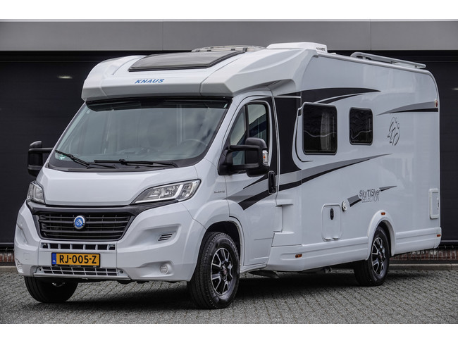 NIESMANN BISCHOFF Arto 88 EK 180Pk Automatic 9-Speed ​​| Eifel Grey | Level System | Roof Air Conditioning
