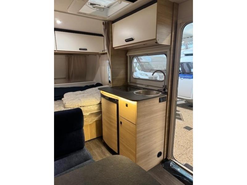 Caravelair Alba 390 licht in gewicht  foto: 11