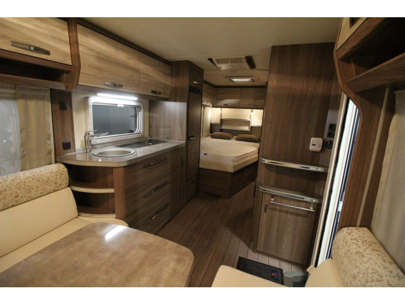 Tabbert Rossini 490 TD Airco, Thule 6300, Mover  foto: 15
