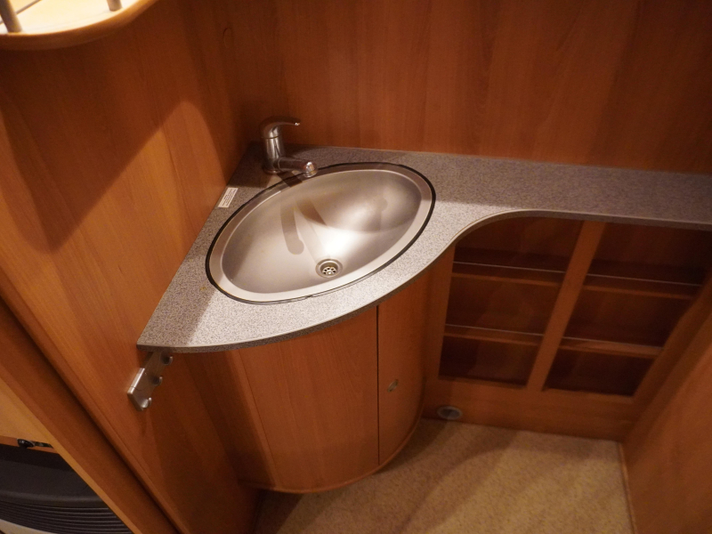 Dethleffs Camper 450 DB MET LOSSE LUIFEL  foto: 12