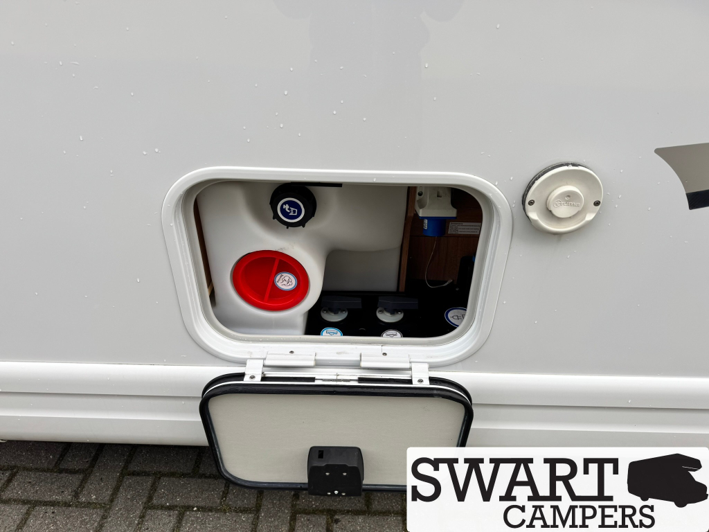 Knaus Sky TI 700 MEG Silver Selection, Enkele bedden 150 pk foto: 23