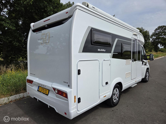 Hobby V65 GE 50 Years 2018 ☆Enkele bedden-51dkm-Euro-6 ☆