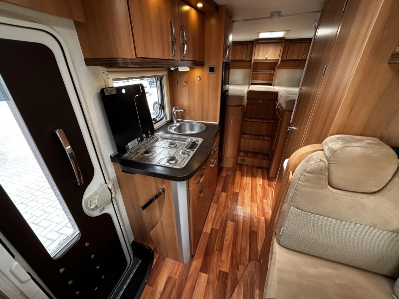 Hymer T 674 SL Enkele-bedden/2014/Euro-5  foto: 11