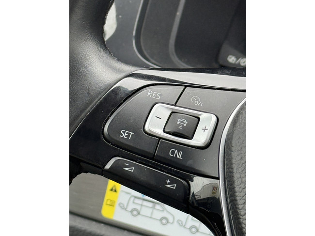 Volkswagen California Ocean T6 Westfalia im Neuzustand DSG Automatik 200 PS Vollausstattung 4 Schlafpl&auml;tze elektr. Aufstelldach Markise Klimaautomatik Tempomat Kamera Softclose abnehmbare Anh&auml;ngerkupplung Foto: 20