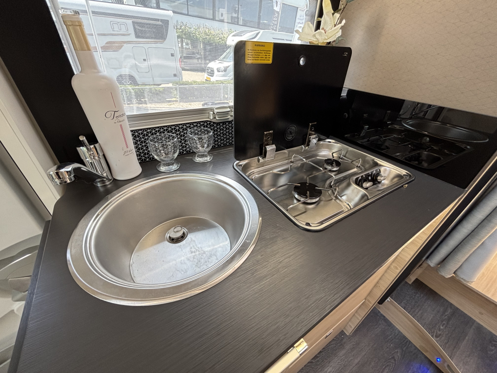 Challenger Graphite 287GA 9T AUT ENKELE BEDDEN+HEFBED 5 PERS foto: 7