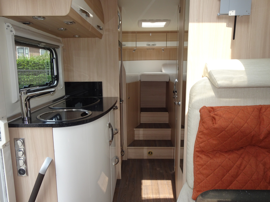 Bürstner Travelvan 690T foto: 2