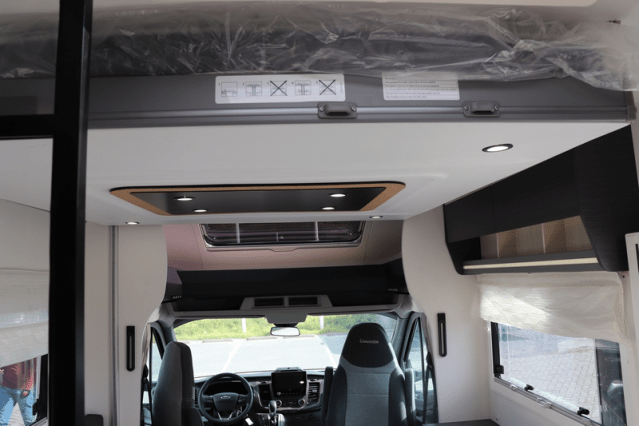 Young compact used Chausson Exclusive Line 660 automatic 170 hp (85 photo: 35