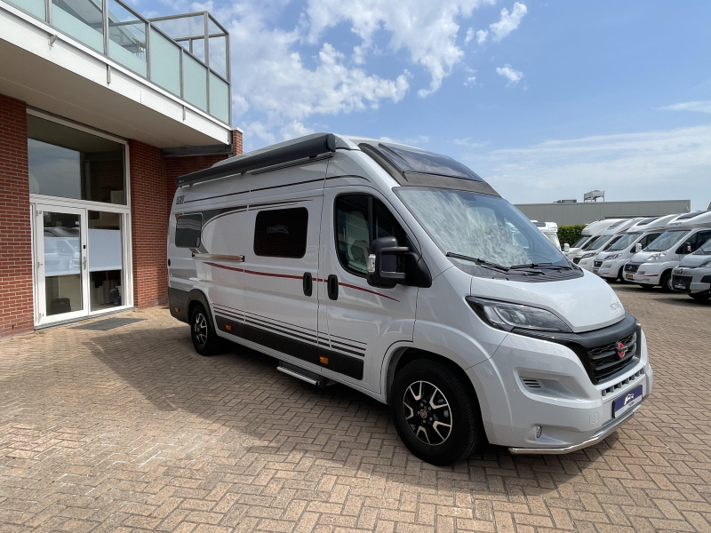B&uuml;rstner Eliseo 642 C 4 pers. techo elevable cama longitudinal foto: 6