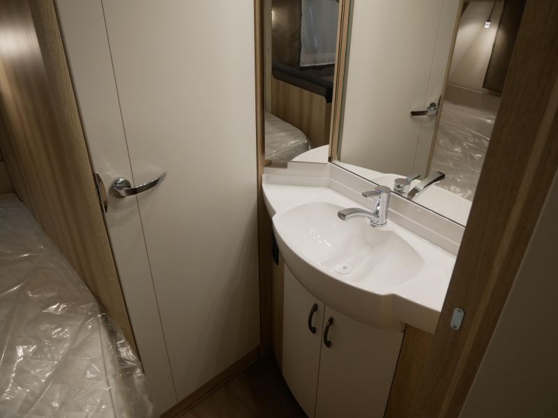 &iexcl;Hobby De Luxe 400 SFE AHORA EN VAN EIJK CARAVANS! foto: 11