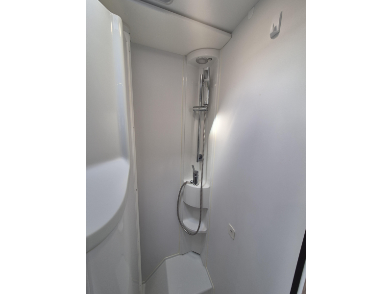 Adria Compact DL Plus 160 pk Automaat  foto: 16