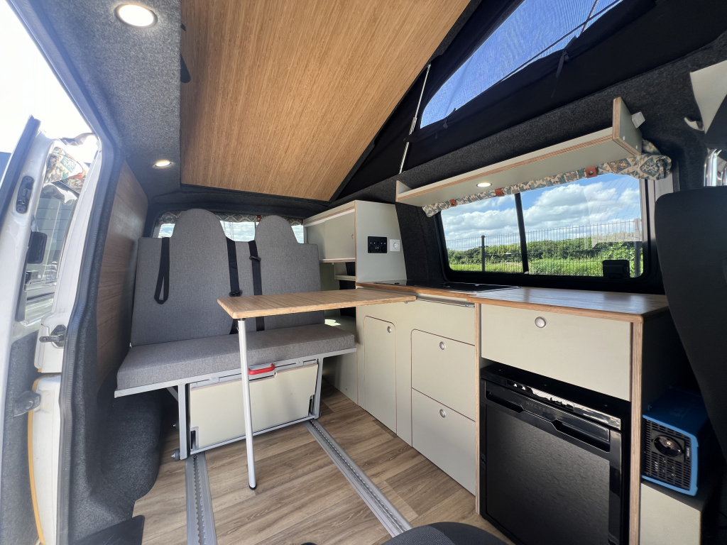 Volkswagen T6 buscamper Florida Nuevo interior foto: 17