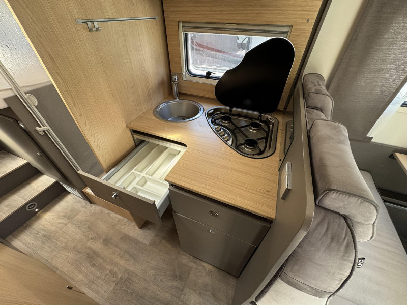 LMC Tourer Lift H 730 G photo: 12