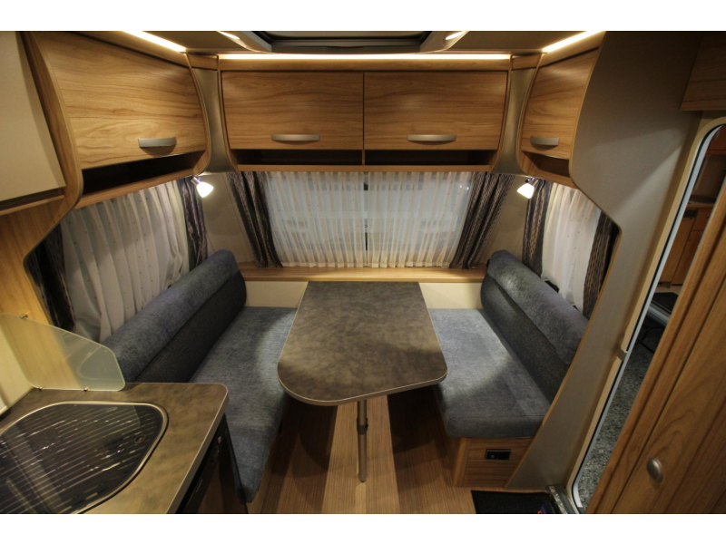 Eriba Nova Light 465 Mover, Portabicicletas, Toldo foto: 10