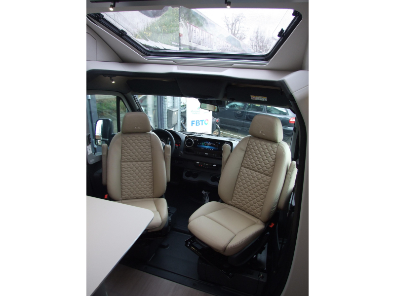 Adria Coral Supreme MB 650 SL 170 CV 9-AUTOM&Aacute;TICO foto: 9