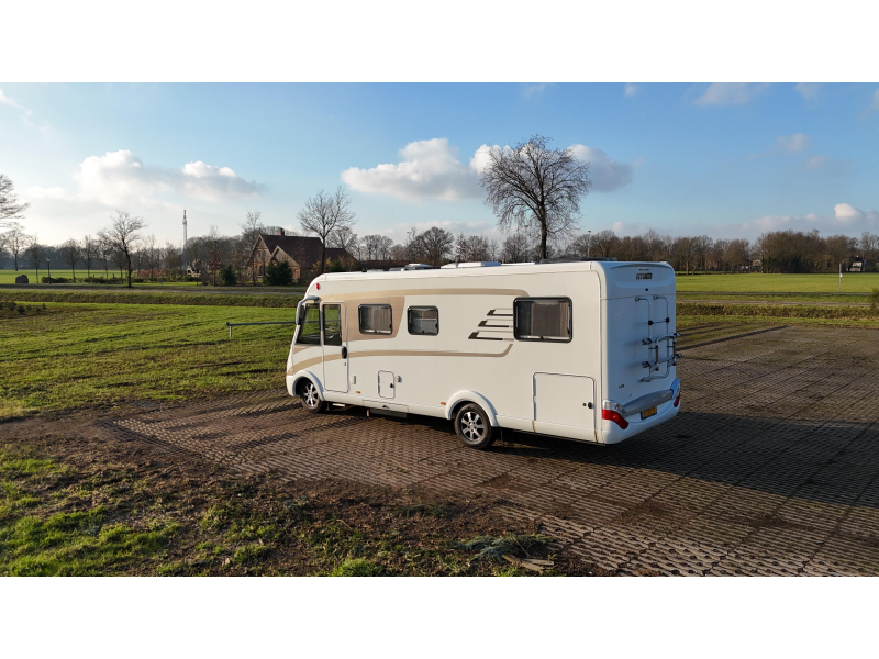 Hymer B678 Premium Line enkele bedde  foto: 19